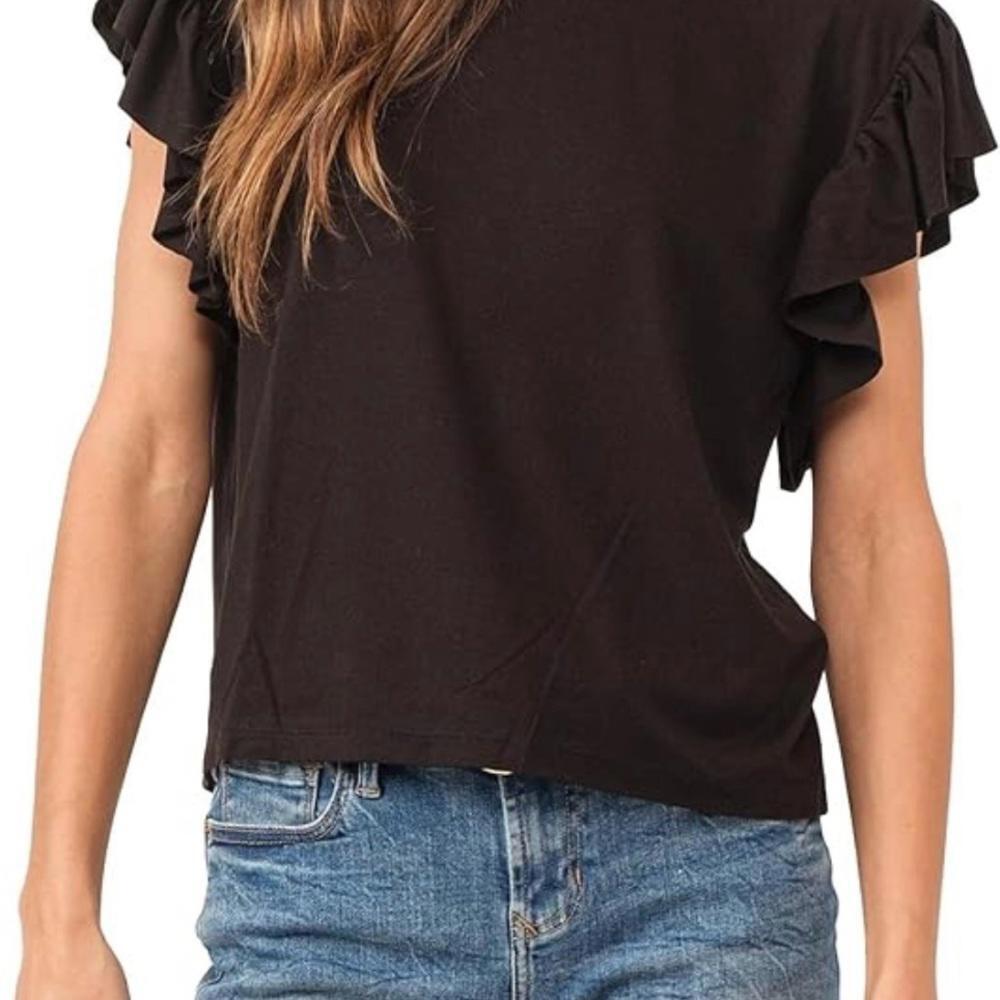 Chelsea & Violet black tee